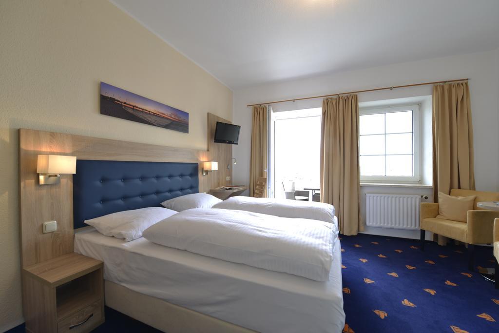 Hotel Boddenhus Garni Zingst Dış mekan fotoğraf