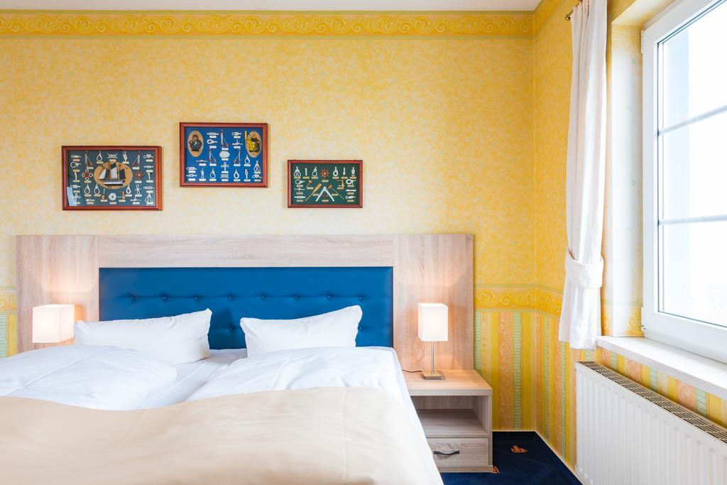 Hotel Boddenhus Garni Zingst Dış mekan fotoğraf