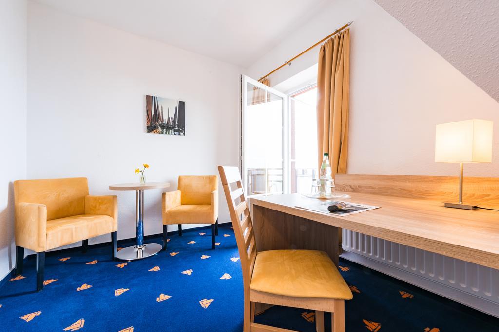 Hotel Boddenhus Garni Zingst Dış mekan fotoğraf