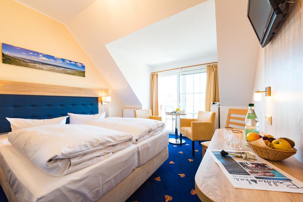 Hotel Boddenhus Garni Zingst Dış mekan fotoğraf
