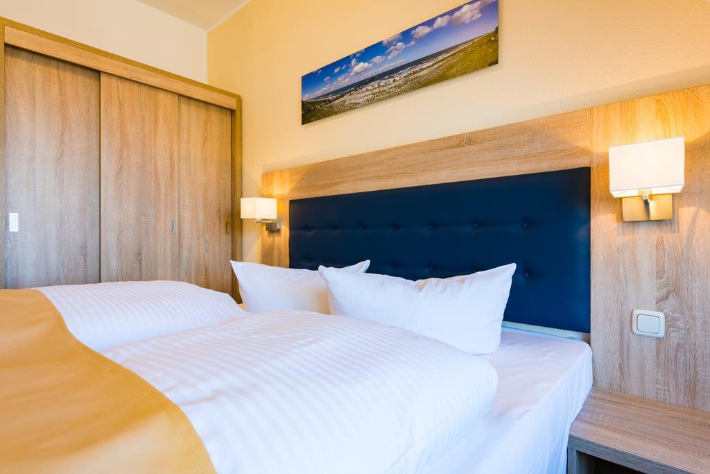 Hotel Boddenhus Garni Zingst Dış mekan fotoğraf