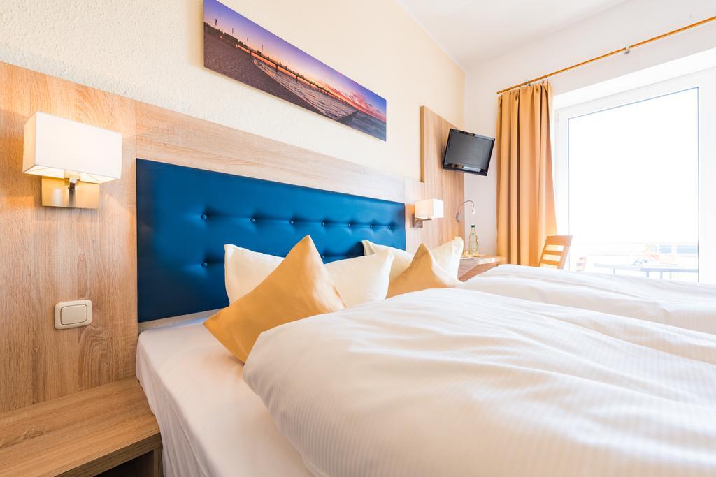 Hotel Boddenhus Garni Zingst Dış mekan fotoğraf
