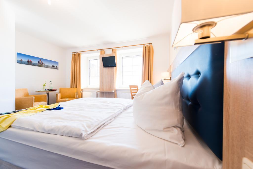 Hotel Boddenhus Garni Zingst Dış mekan fotoğraf