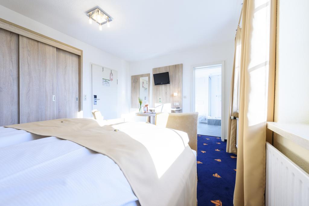 Hotel Boddenhus Garni Zingst Dış mekan fotoğraf