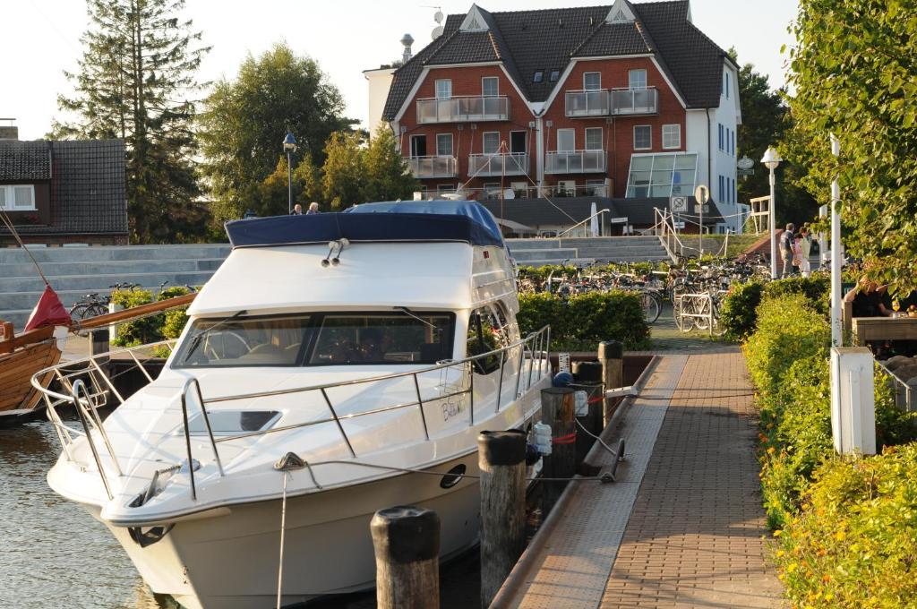 Hotel Boddenhus Garni Zingst Dış mekan fotoğraf